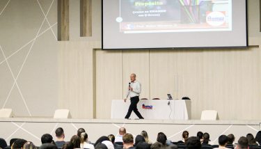 UNINGÁ promove encontro com acadêmicos de Medicina para apresentação dos Processos Avaliativos Institucionais