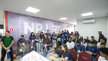 Alunos de Nova Andradina visitam a Uningá e conhecem a estrutura dos cursos