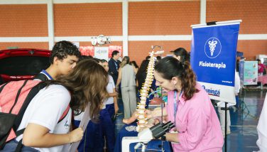 Uningá participa da 1ª Feira de Empreendedorismo do Instituto de Educação Estadual de Maringá